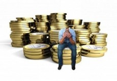 Bancarotta fraudolente e operazioni inesistenti - Cassazione sentenza n. 23772 del 2013