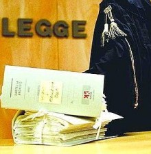 Contenzioso tributario per fini pretestuosi: abuso del processo - Cassazione sentenza n. 22502 del 2013