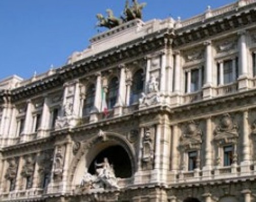 Frode fiscale: competenza territoriale - Cassazione sentenza del 43899 del 2013
