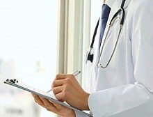 Falsificazione del certificato medico del dipendente pubblico truffa e falso ai danni dell'ente pubblico - Cassazione sentenza n. 48145 del 2013