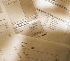 Fatture false e concorso nel reato di altri soggetti - Cassazione sentenza n. 47210 del 2013