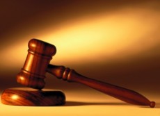 Licenziamento escluso il danno se manca la prova del nesso causale - Cassazione sentenza n. 27391 del 2013