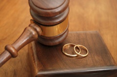 Divieto di licenziamento della lavoratrice che contrae matrimonio - Cassazione sentenza n. 27055 del 2013