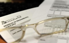 Omesso versamento IVA ed attenuante per l'estinzione del debito - Cassazione sentenza n. 5681 del 2014