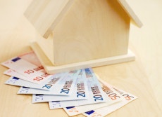 Riclassamento di unità immobiliare ed obbligo di motivazione - Cassazione ordinanza n. 2357 del 2014